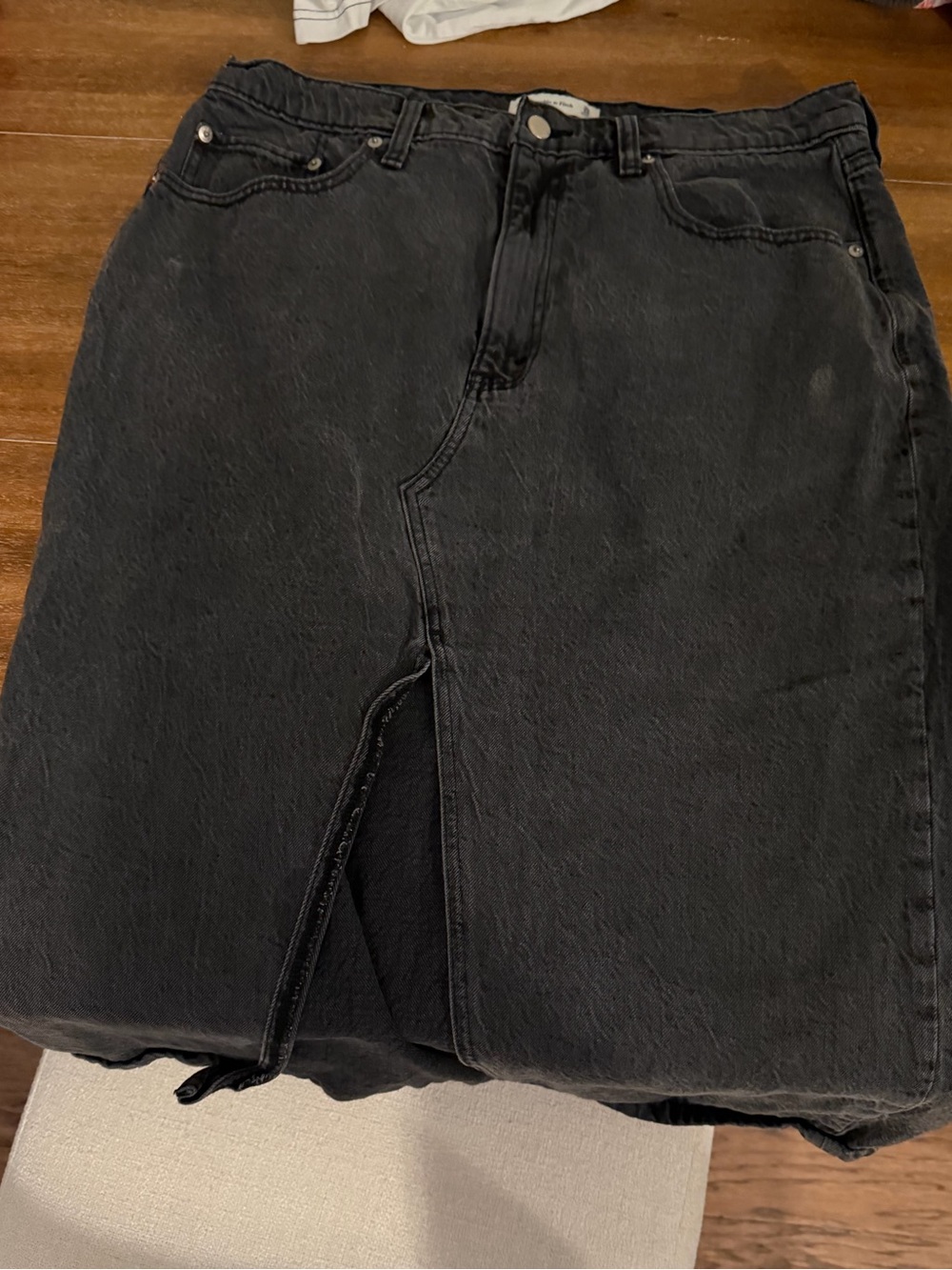 Abercrombie & Fitch Black Relaxed Womens Midi Denim Skirt